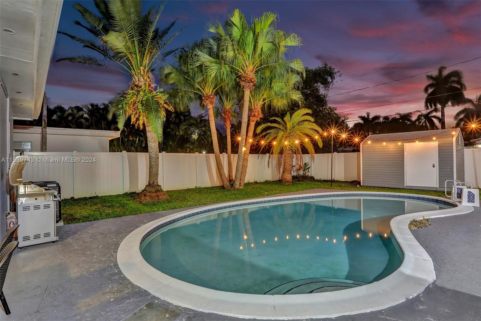 1426 Coolidge St, Hollywood, Florida 33020, 5 Bedrooms Bedrooms, ,3 BathroomsBathrooms,Residential,For Sale,1426 Coolidge St,A11539743