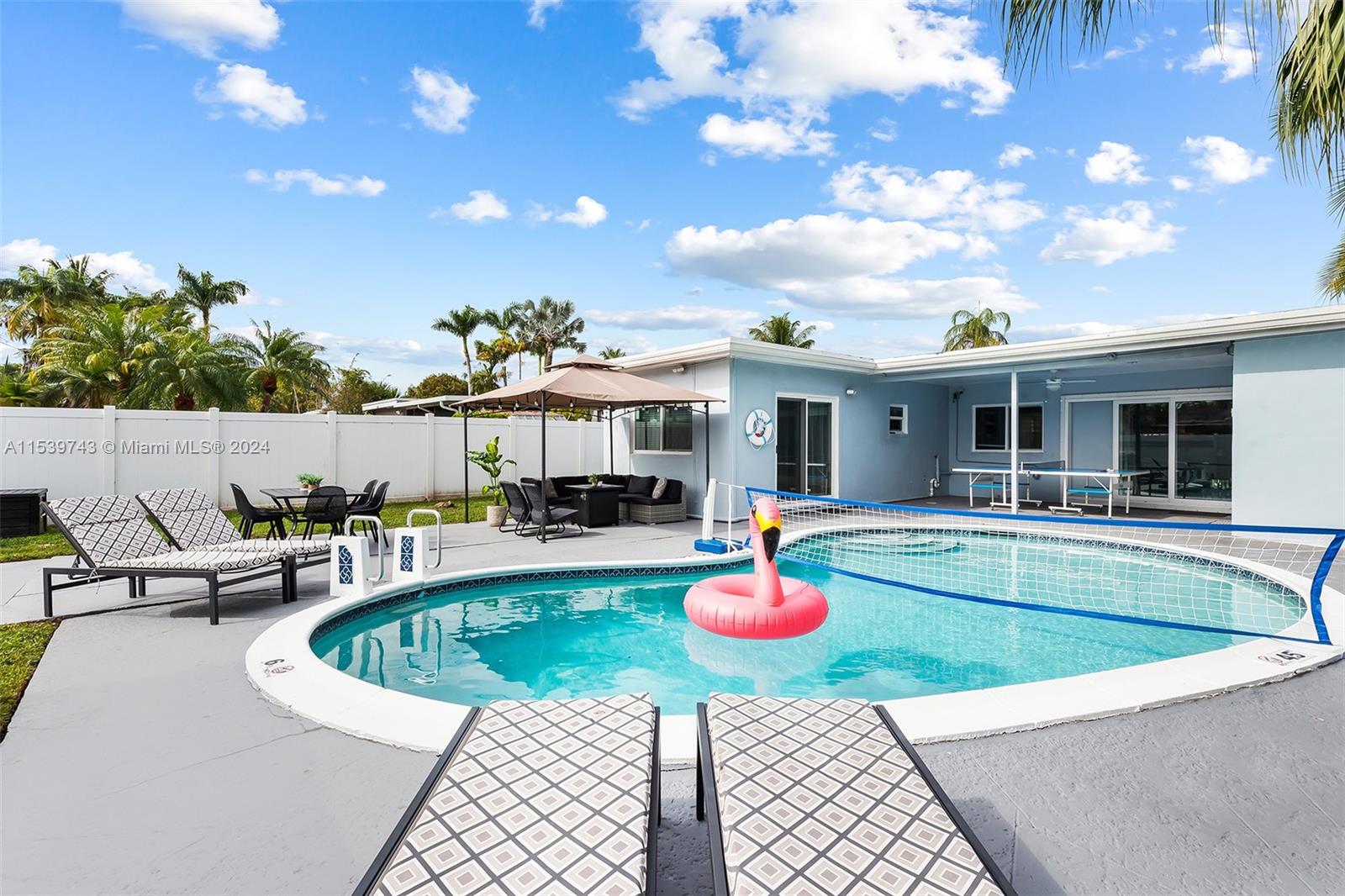 1426 Coolidge St, Hollywood, Florida 33020, 5 Bedrooms Bedrooms, ,3 BathroomsBathrooms,Residential,For Sale,1426 Coolidge St,A11539743