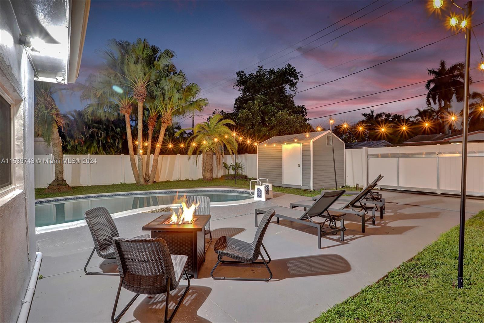 1426 Coolidge St, Hollywood, Florida 33020, 5 Bedrooms Bedrooms, ,3 BathroomsBathrooms,Residential,For Sale,1426 Coolidge St,A11539743