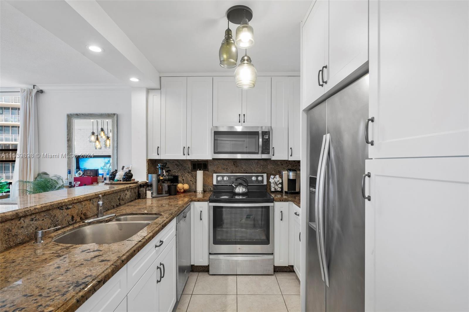 3505 S Ocean Dr 1221, Hollywood, Florida 33019, 2 Bedrooms Bedrooms, ,2 BathroomsBathrooms,Residentiallease,For Rent,3505 S Ocean Dr 1221,A11539898