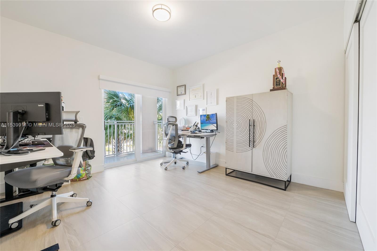 120 Salamanca Ave 2A, Coral Gables, Florida 33134, 2 Bedrooms Bedrooms, ,2 BathroomsBathrooms,Residential,For Sale,120 Salamanca Ave 2A,A11539911