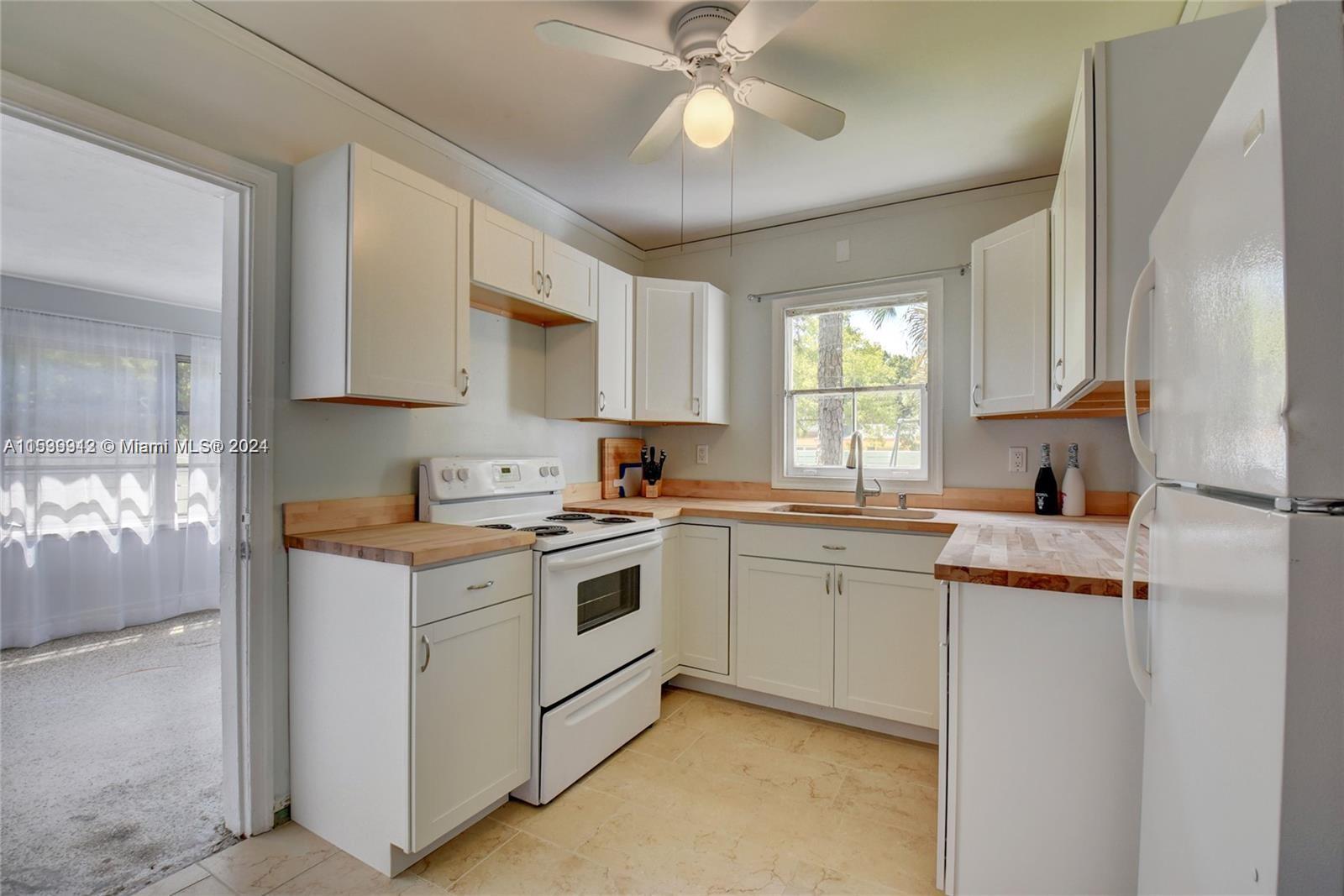 1500 4th Pl, Fort Lauderdale, FL, 33301 United States, 3 Bedrooms Bedrooms, ,2 BathroomsBathrooms,Residential,For Sale,4th Pl,A11539912