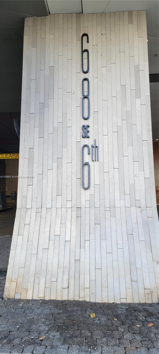 68 SE 6th St 2110, Miami, Florida 33131, 2 Bedrooms Bedrooms, ,2 BathroomsBathrooms,Residential,For Sale,68 SE 6th St 2110,A11539932