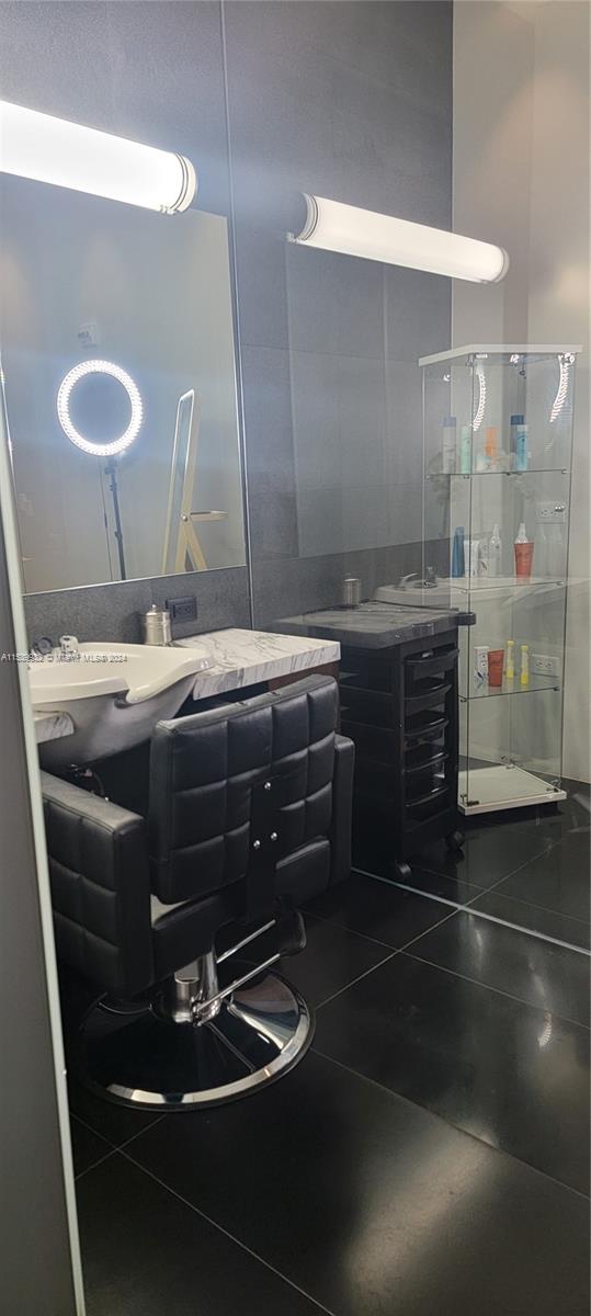68 SE 6th St 2110, Miami, Florida 33131, 2 Bedrooms Bedrooms, ,2 BathroomsBathrooms,Residential,For Sale,68 SE 6th St 2110,A11539932