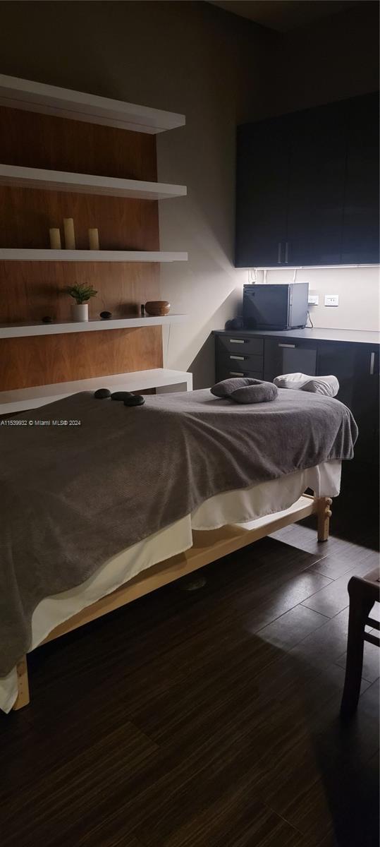 68 SE 6th St 2110, Miami, Florida 33131, 2 Bedrooms Bedrooms, ,2 BathroomsBathrooms,Residential,For Sale,68 SE 6th St 2110,A11539932