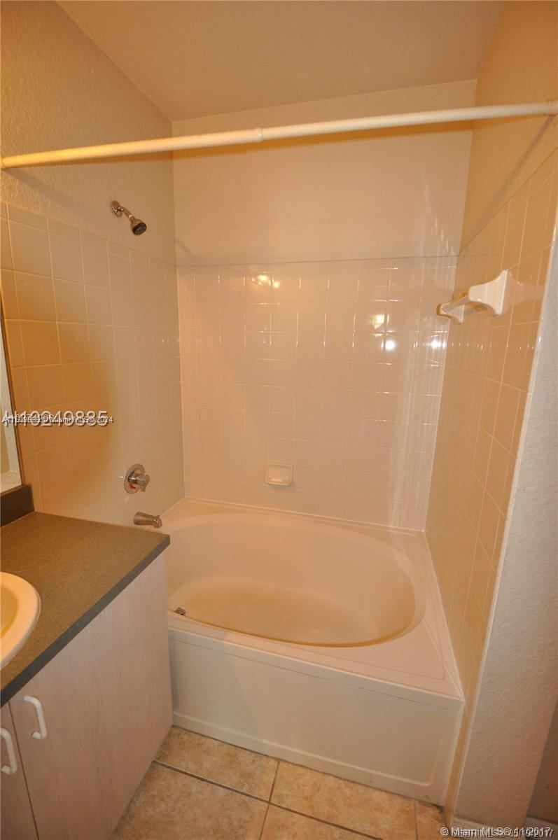 1606 Belmont Ln 1606, North Lauderdale, Florida 33068, 2 Bedrooms Bedrooms, ,2 BathroomsBathrooms,Residentiallease,For Rent,1606 Belmont Ln 1606,A11539929