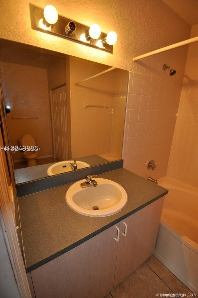 1606 Belmont Ln 1606, North Lauderdale, Florida 33068, 2 Bedrooms Bedrooms, ,2 BathroomsBathrooms,Residentiallease,For Rent,1606 Belmont Ln 1606,A11539929