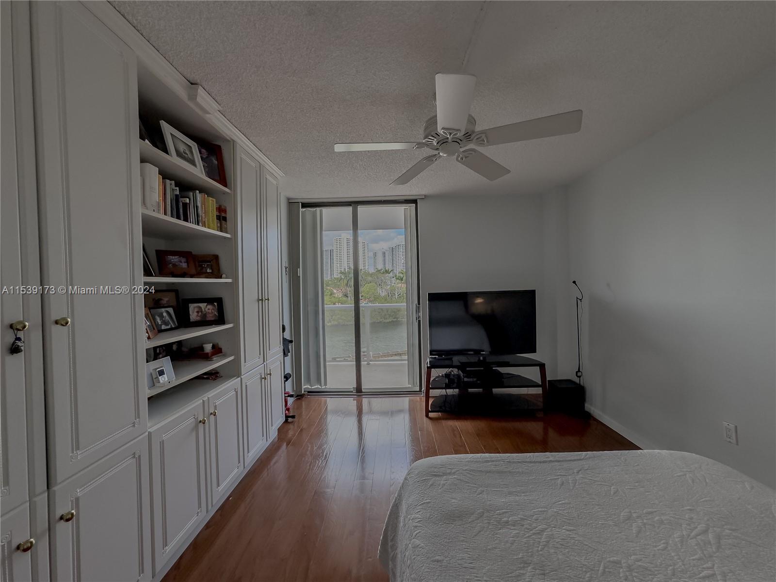 3701 Country Club Dr, Aventura, FL, 33180 United States, 2 Bedrooms Bedrooms, ,2 BathroomsBathrooms,Residential,For Sale,Country Club Dr,A11539173