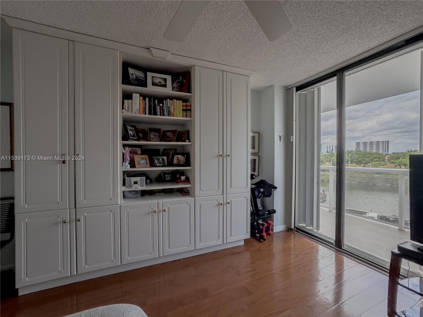 3701 N Country Club Dr 309, Aventura, Florida 33180, 2 Bedrooms Bedrooms, ,2 BathroomsBathrooms,Residential,For Sale,3701 N Country Club Dr 309,A11539173