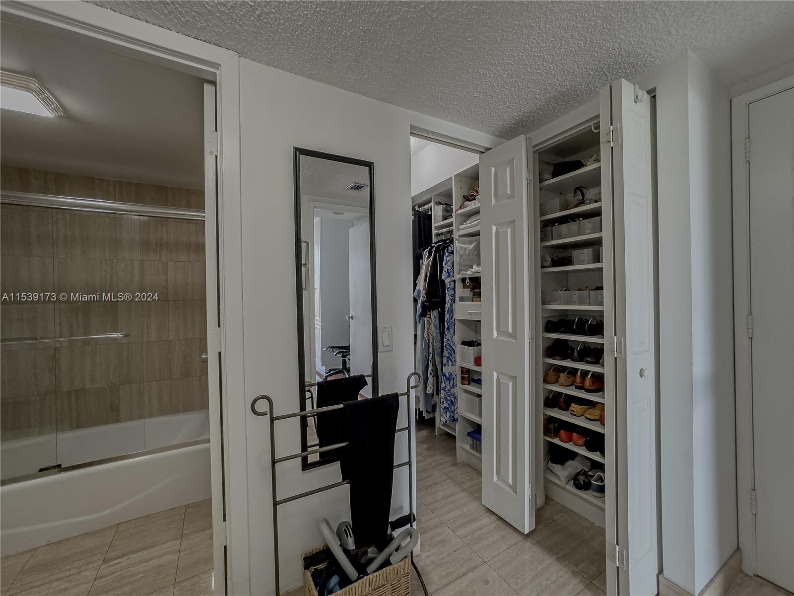 3701 N Country Club Dr 309, Aventura, Florida 33180, 2 Bedrooms Bedrooms, ,2 BathroomsBathrooms,Residential,For Sale,3701 N Country Club Dr 309,A11539173