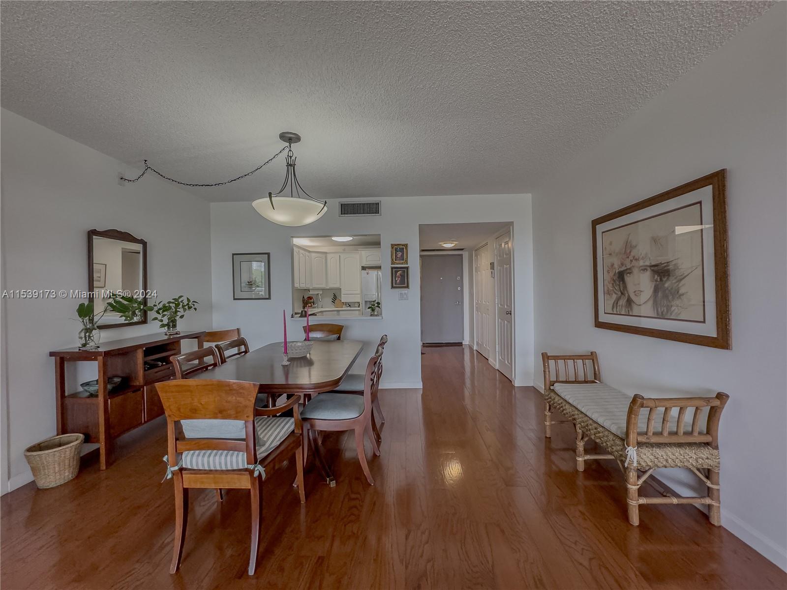 3701 N Country Club Dr 309, Aventura, Florida 33180, 2 Bedrooms Bedrooms, ,2 BathroomsBathrooms,Residential,For Sale,3701 N Country Club Dr 309,A11539173