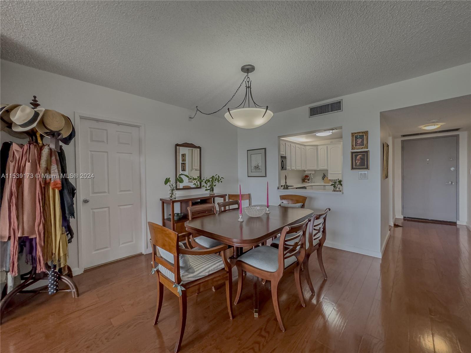 3701 N Country Club Dr 309, Aventura, Florida 33180, 2 Bedrooms Bedrooms, ,2 BathroomsBathrooms,Residential,For Sale,3701 N Country Club Dr 309,A11539173