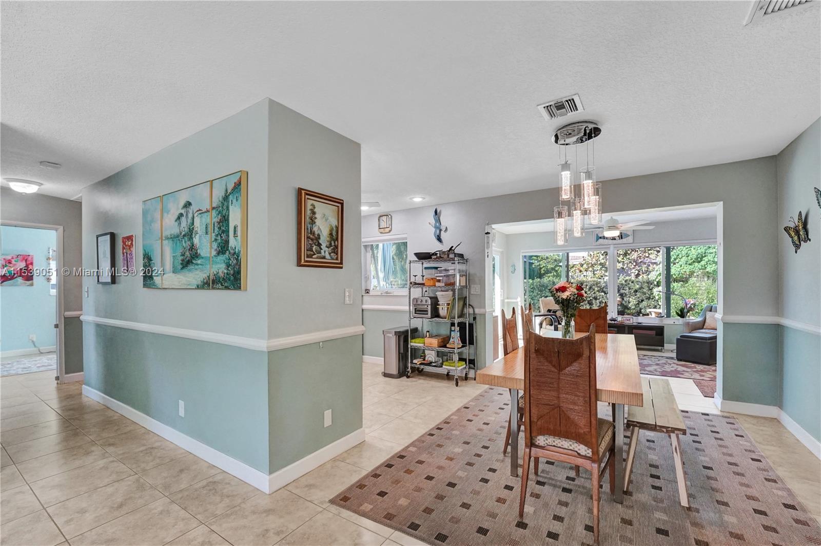 3009 NE 2nd Ter, Wilton Manors, Florida 33334, 2 Bedrooms Bedrooms, ,2 BathroomsBathrooms,Residential,For Sale,3009 NE 2nd Ter,A11539051