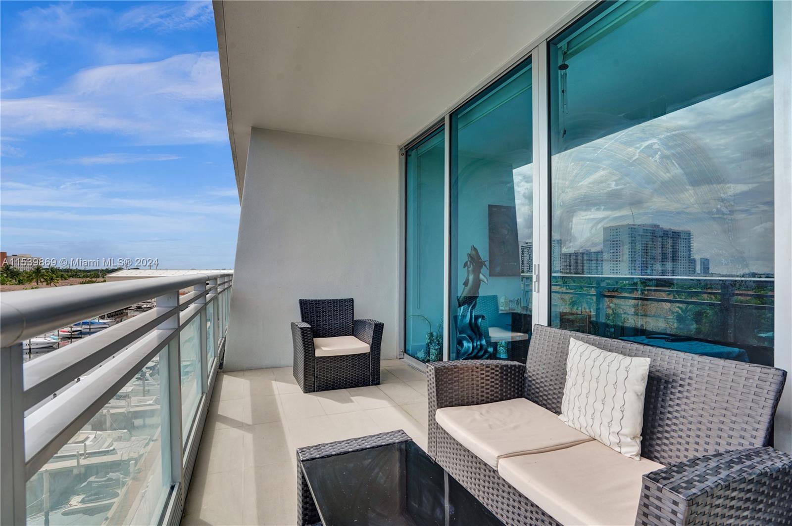 2950 NE 188th St 417, Aventura, Florida 33180, 1 Bedroom Bedrooms, ,2 BathroomsBathrooms,Residentiallease,For Rent,2950 NE 188th St 417,A11539869