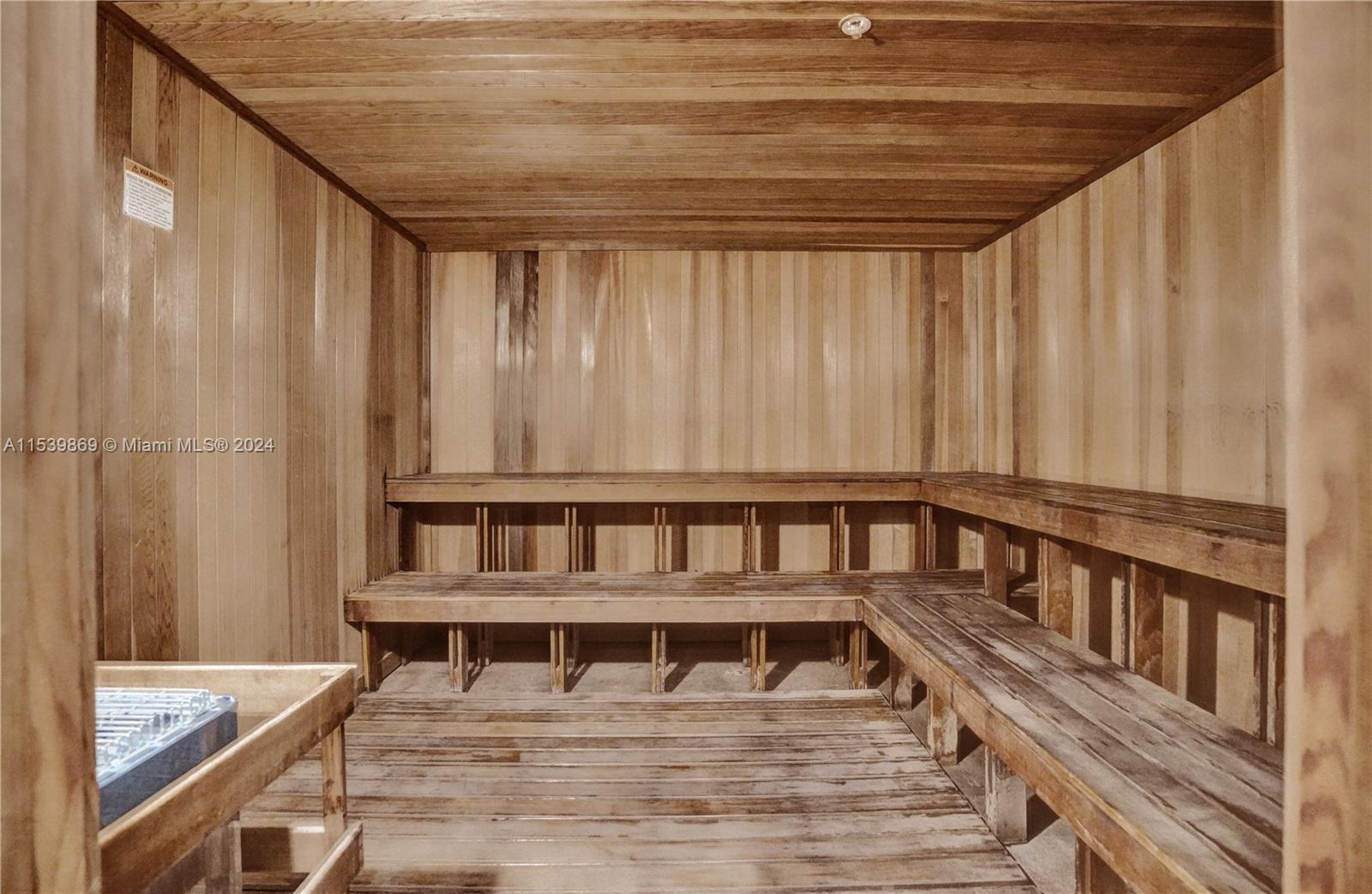 2950 NE 188th St 417, Aventura, Florida 33180, 1 Bedroom Bedrooms, ,2 BathroomsBathrooms,Residentiallease,For Rent,2950 NE 188th St 417,A11539869