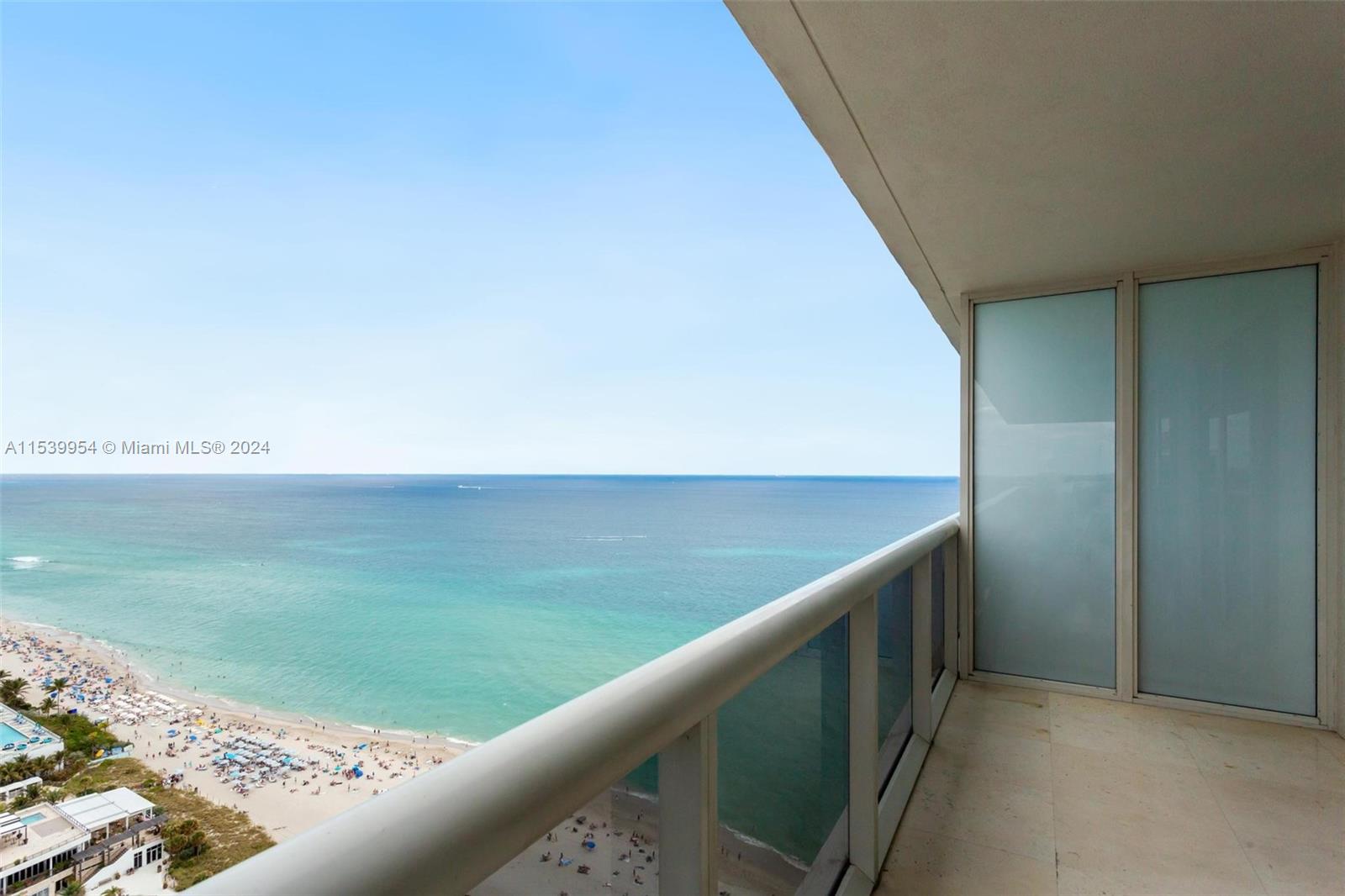1830 S Ocean Dr 3008, Hallandale Beach, Florida 33009, 2 Bedrooms Bedrooms, ,2 BathroomsBathrooms,Residentiallease,For Rent,1830 S Ocean Dr 3008,A11539954