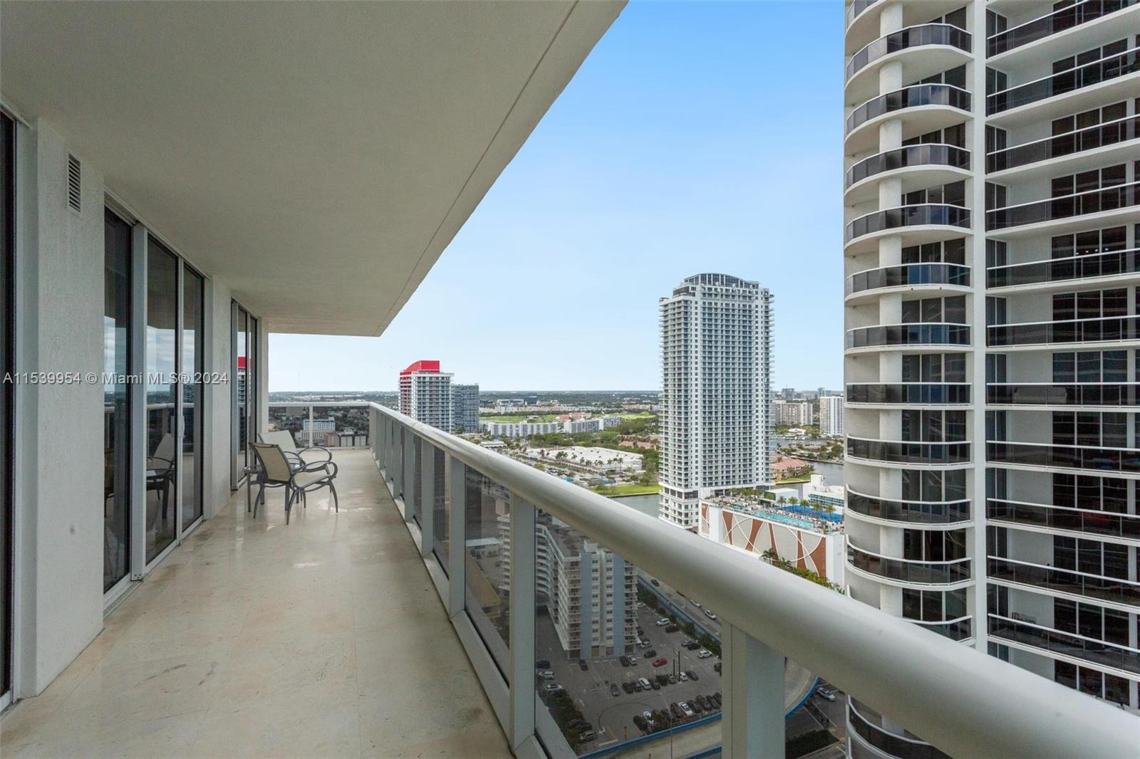 1830 S Ocean Dr 3008, Hallandale Beach, Florida 33009, 2 Bedrooms Bedrooms, ,2 BathroomsBathrooms,Residentiallease,For Rent,1830 S Ocean Dr 3008,A11539954