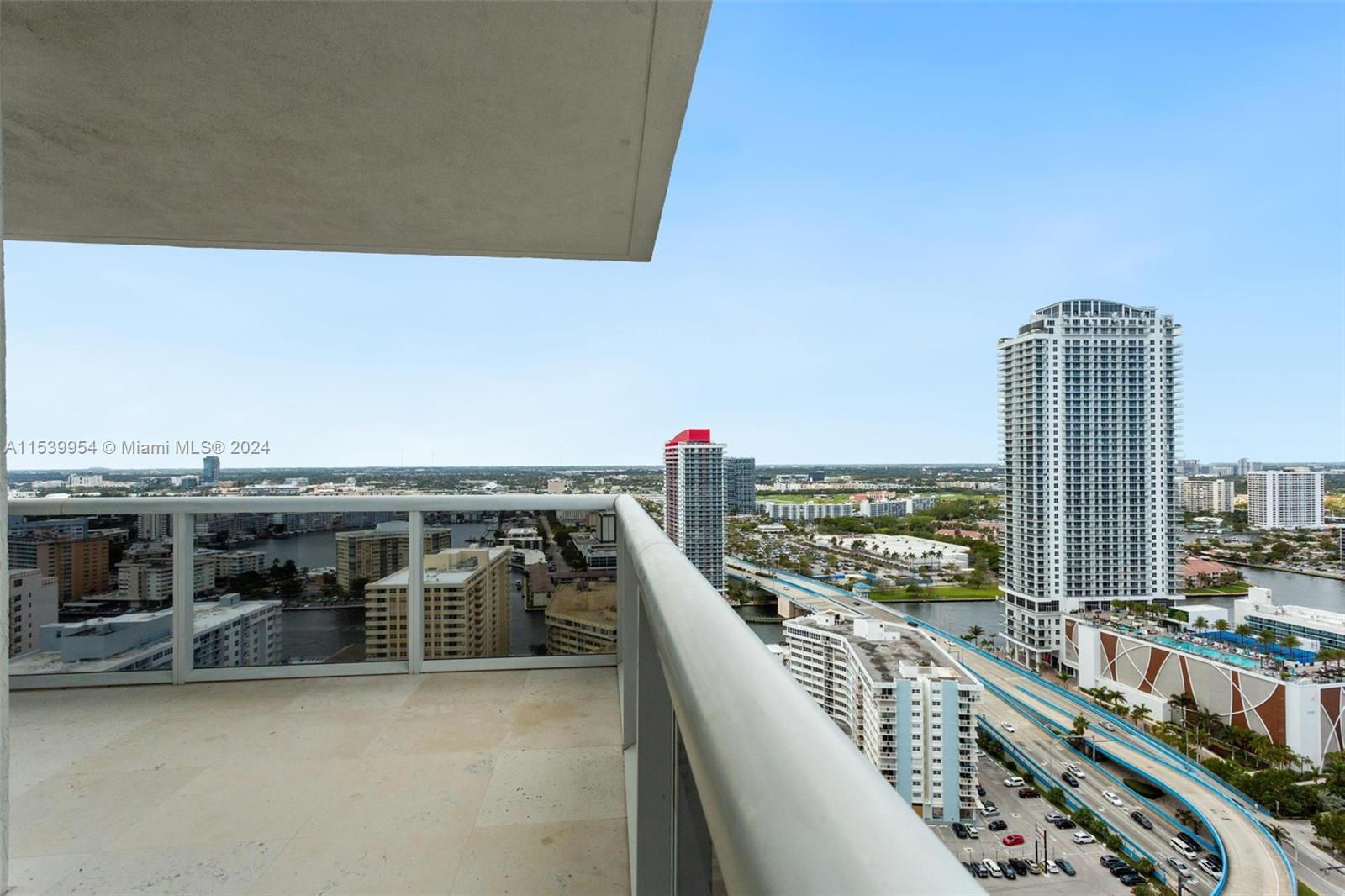 1830 S Ocean Dr 3008, Hallandale Beach, Florida 33009, 2 Bedrooms Bedrooms, ,2 BathroomsBathrooms,Residentiallease,For Rent,1830 S Ocean Dr 3008,A11539954