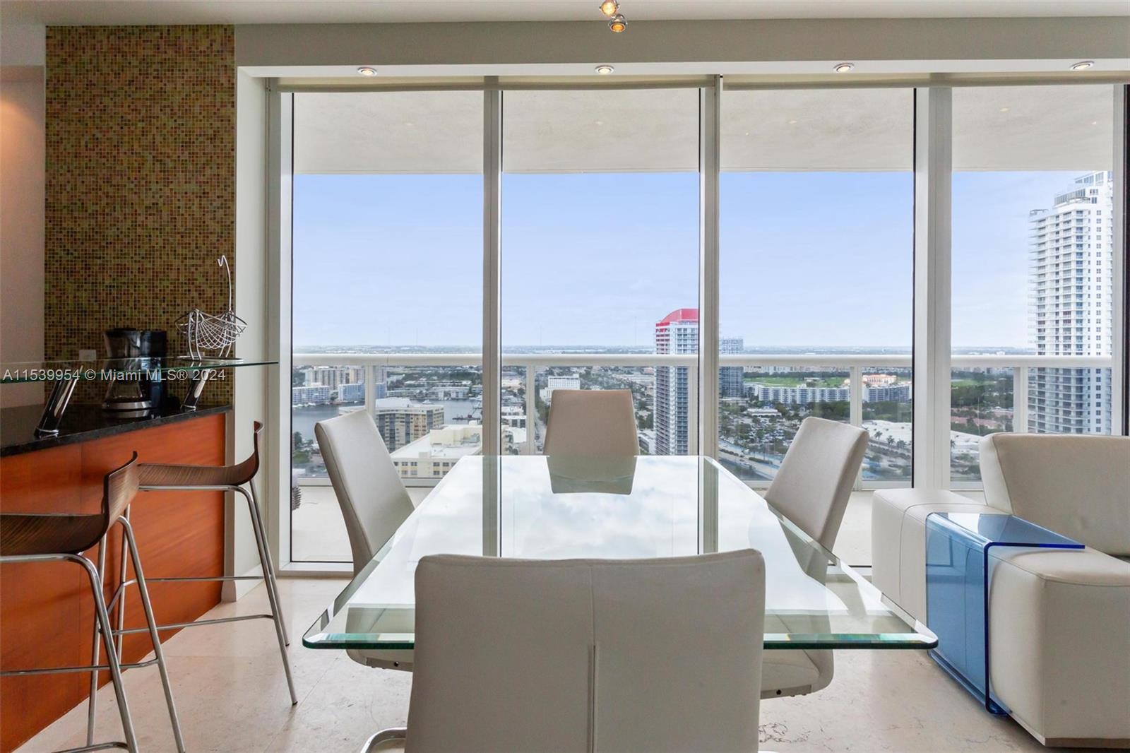 1830 S Ocean Dr 3008, Hallandale Beach, Florida 33009, 2 Bedrooms Bedrooms, ,2 BathroomsBathrooms,Residentiallease,For Rent,1830 S Ocean Dr 3008,A11539954