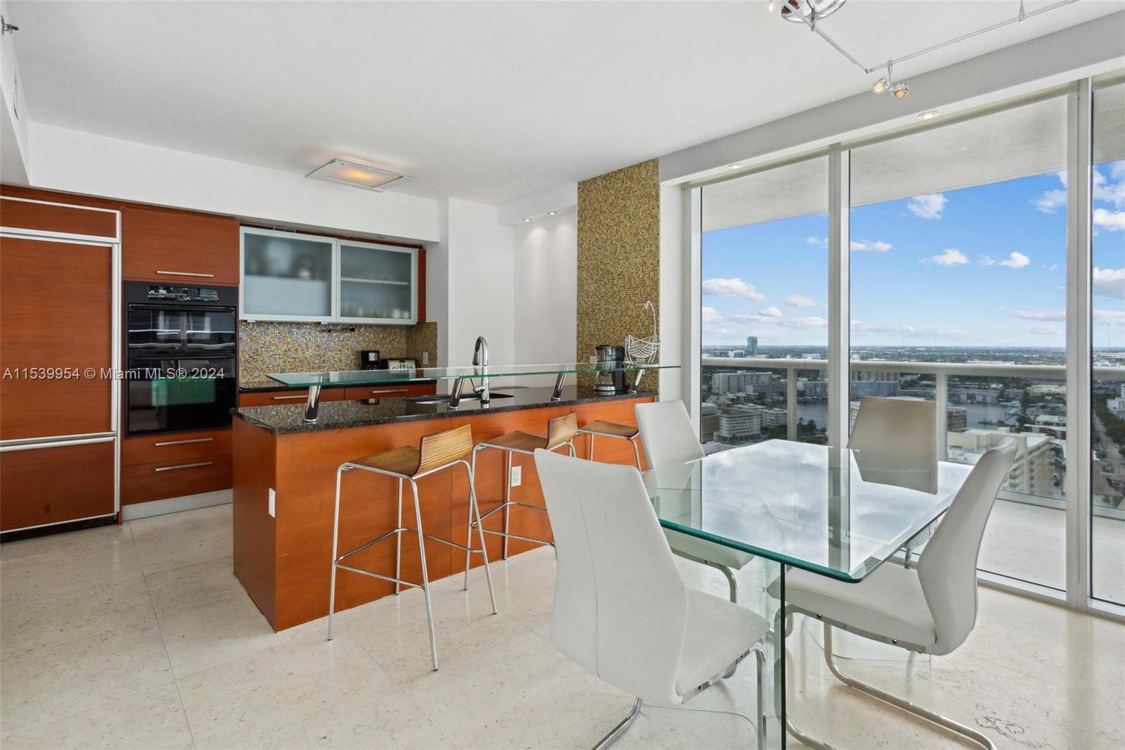 1830 S Ocean Dr 3008, Hallandale Beach, Florida 33009, 2 Bedrooms Bedrooms, ,2 BathroomsBathrooms,Residentiallease,For Rent,1830 S Ocean Dr 3008,A11539954