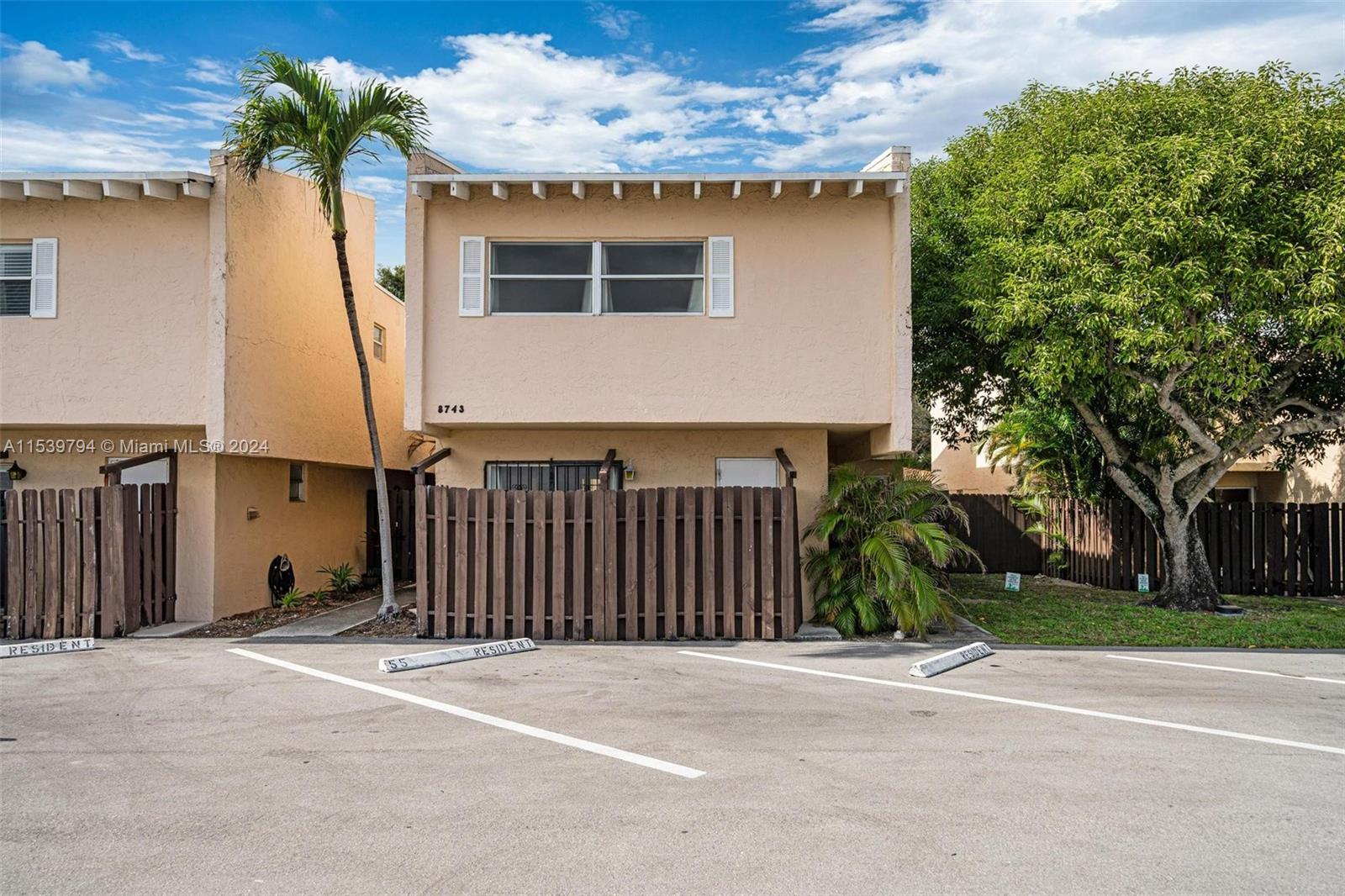 8743 NE 4th Ave Rd #8743 For Sale A11539794, FL