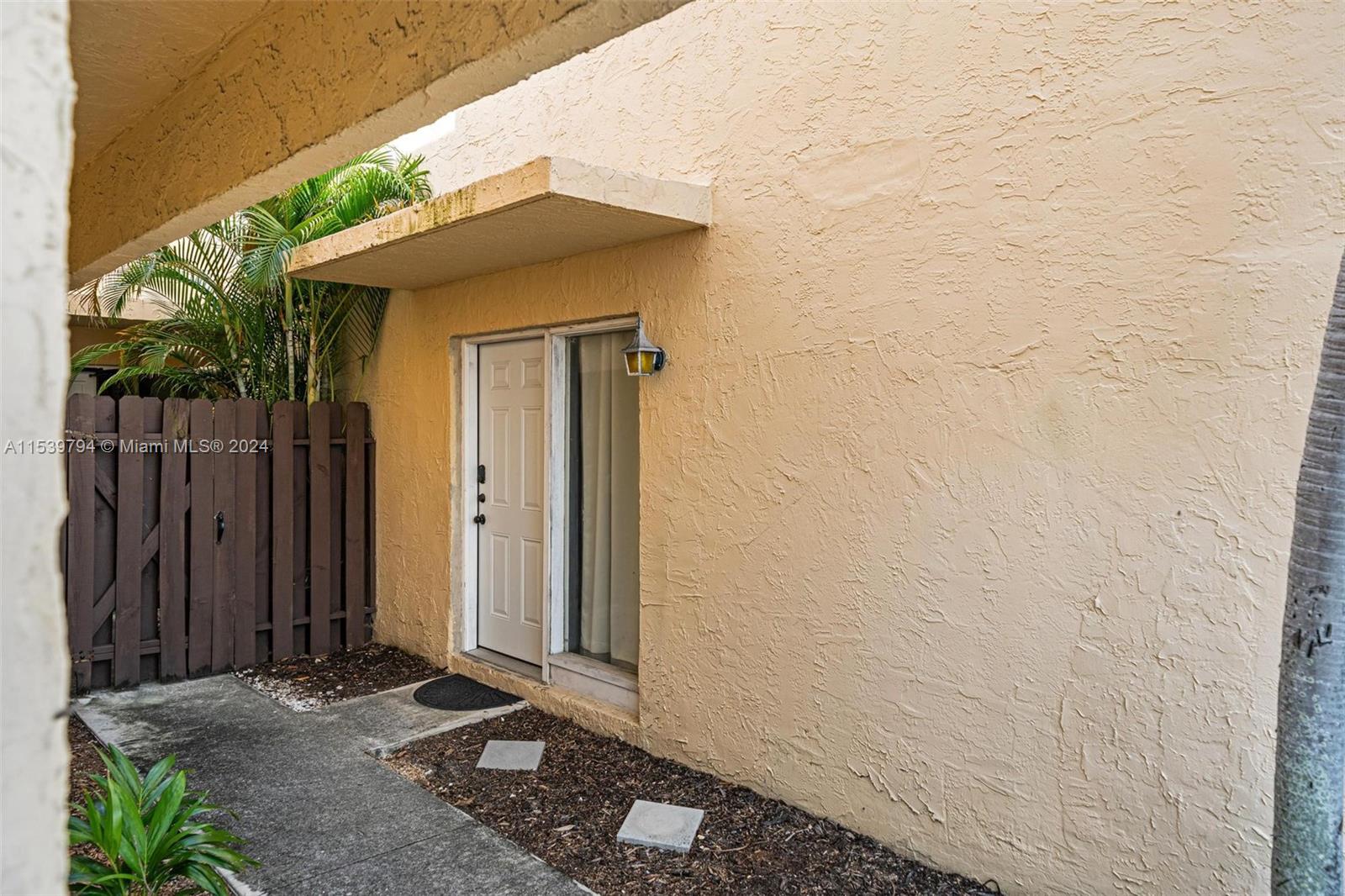 8743 NE 4th Ave Rd 8743, Miami Shores, Florida 33138, 3 Bedrooms Bedrooms, ,2 BathroomsBathrooms,Residentiallease,For Rent,8743 NE 4th Ave Rd 8743,A11539794