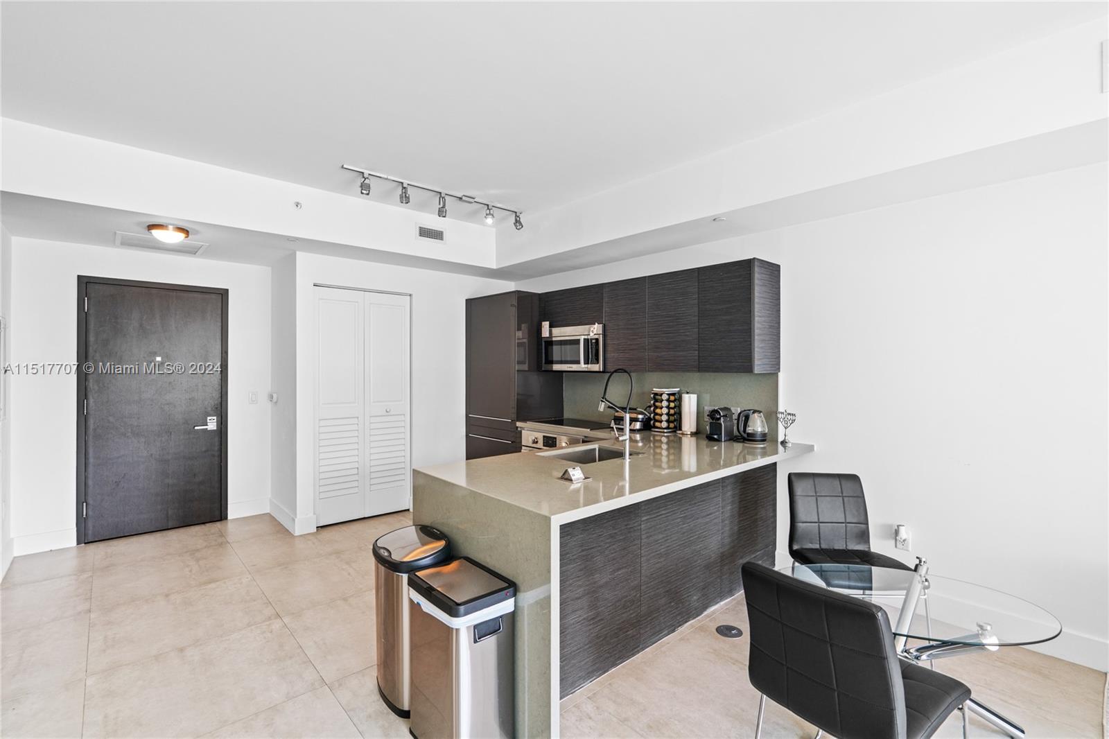 1080 Brickell Ave 1502, Miami, Florida 33131, 1 Bedroom Bedrooms, ,1 BathroomBathrooms,Residential,For Sale,1080 Brickell Ave 1502,A11517707