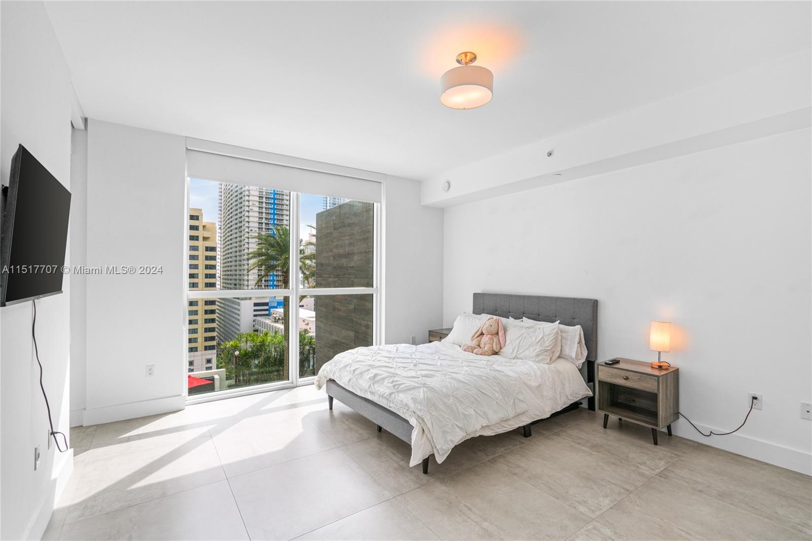 1080 Brickell Ave 1502, Miami, Florida 33131, 1 Bedroom Bedrooms, ,1 BathroomBathrooms,Residential,For Sale,1080 Brickell Ave 1502,A11517707