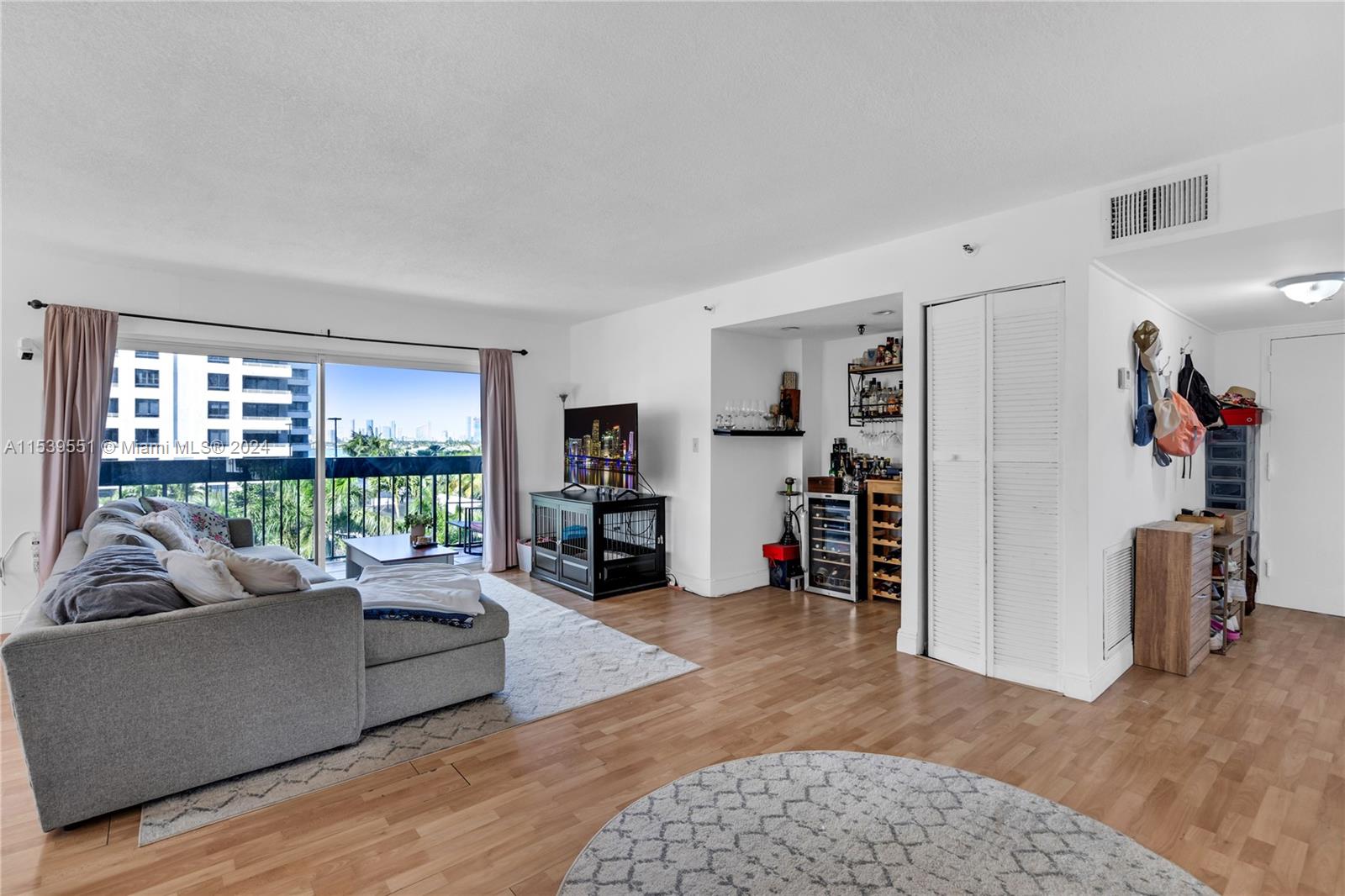 1345 West Ave 704, Miami Beach, Florida 33139, 2 Bedrooms Bedrooms, ,1 BathroomBathrooms,Residential,For Sale,1345 West Ave 704,A11539551