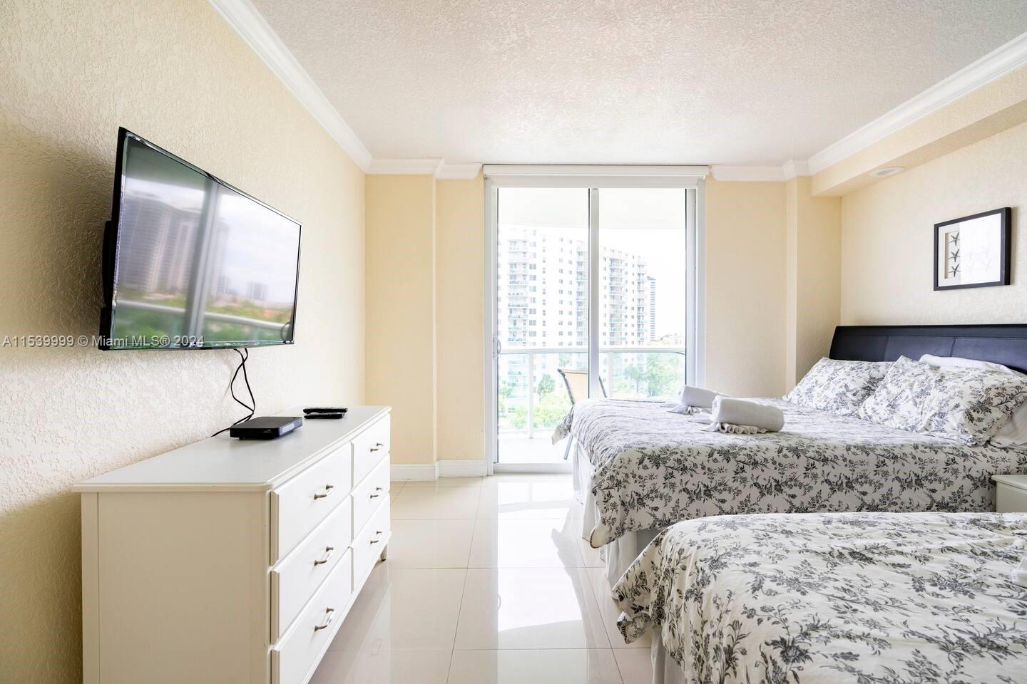 19370 Collins Ave, Sunny Isles Beach, FL, 33160 United States, 4 Bedrooms Bedrooms, ,2 BathroomsBathrooms,Residential,For Sale,Collins Ave,A11539999