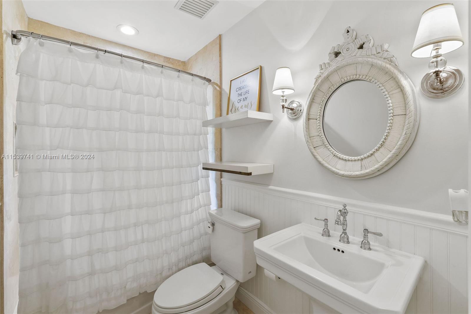 1640 Bayshore Dr, Miami, FL, 33133 United States, 4 Bedrooms Bedrooms, ,3 BathroomsBathrooms,Residential,For Sale,Bayshore Dr,A11539741