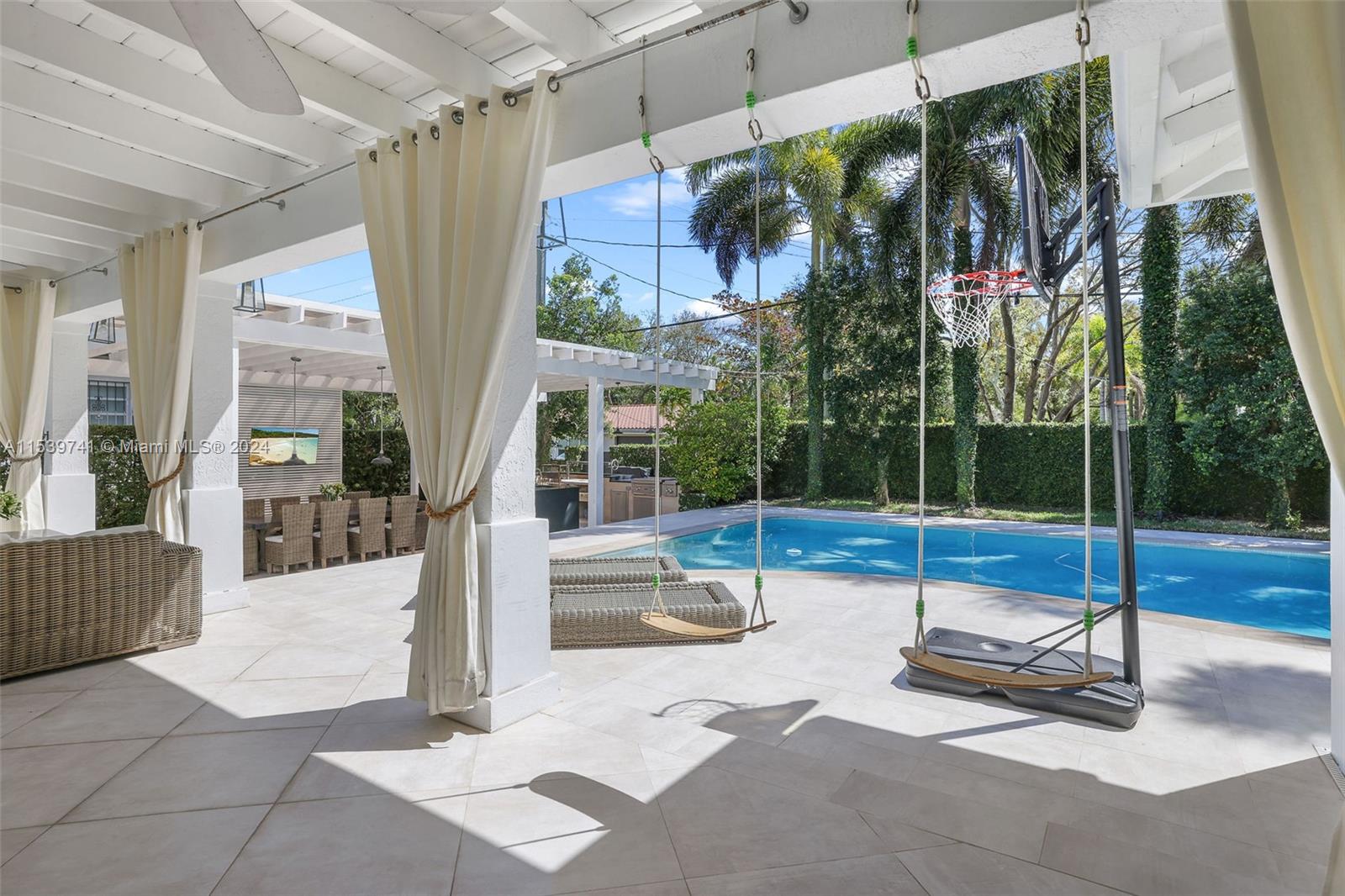 1640 Bayshore Dr, Miami, FL, 33133 United States, 4 Bedrooms Bedrooms, ,3 BathroomsBathrooms,Residential,For Sale,Bayshore Dr,A11539741