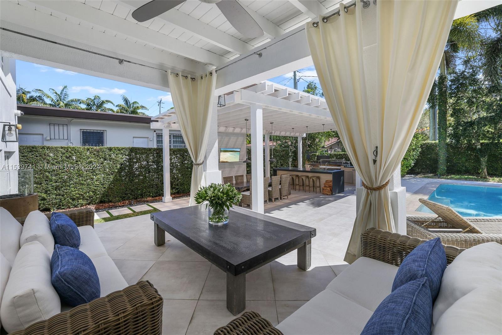 1640 Bayshore Dr, Miami, FL, 33133 United States, 4 Bedrooms Bedrooms, ,3 BathroomsBathrooms,Residential,For Sale,Bayshore Dr,A11539741