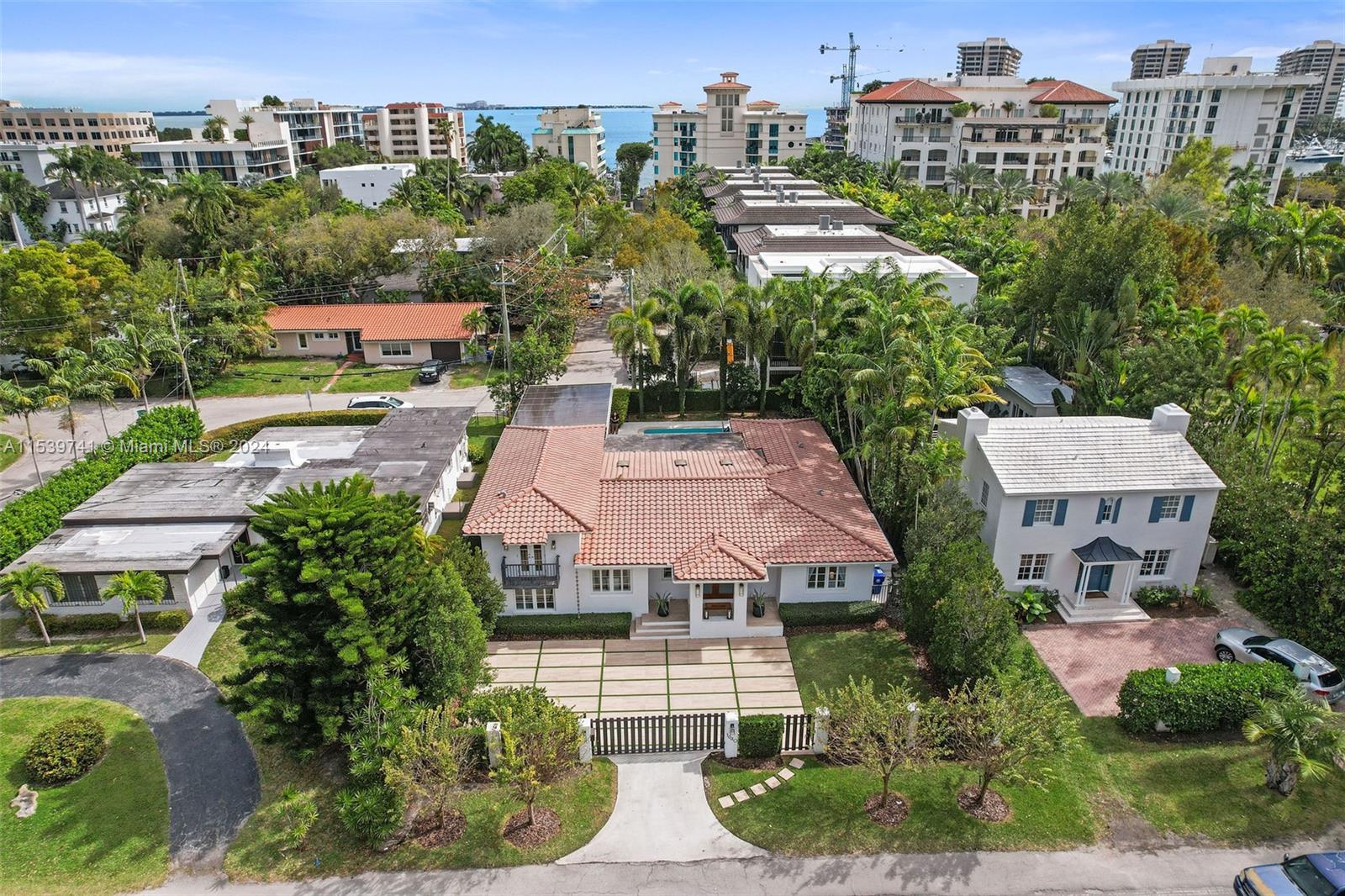1640 Bayshore Dr, Miami, FL, 33133 United States, 4 Bedrooms Bedrooms, ,3 BathroomsBathrooms,Residential,For Sale,Bayshore Dr,A11539741