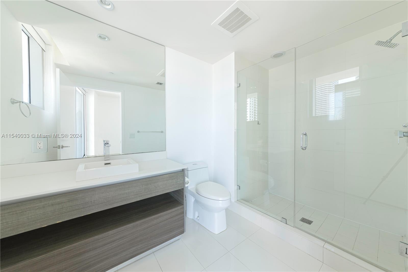 1100 S Miami Ave 1707, Miami, Florida 33130, 2 Bedrooms Bedrooms, ,2 BathroomsBathrooms,Residentiallease,For Rent,1100 S Miami Ave 1707,A11540033