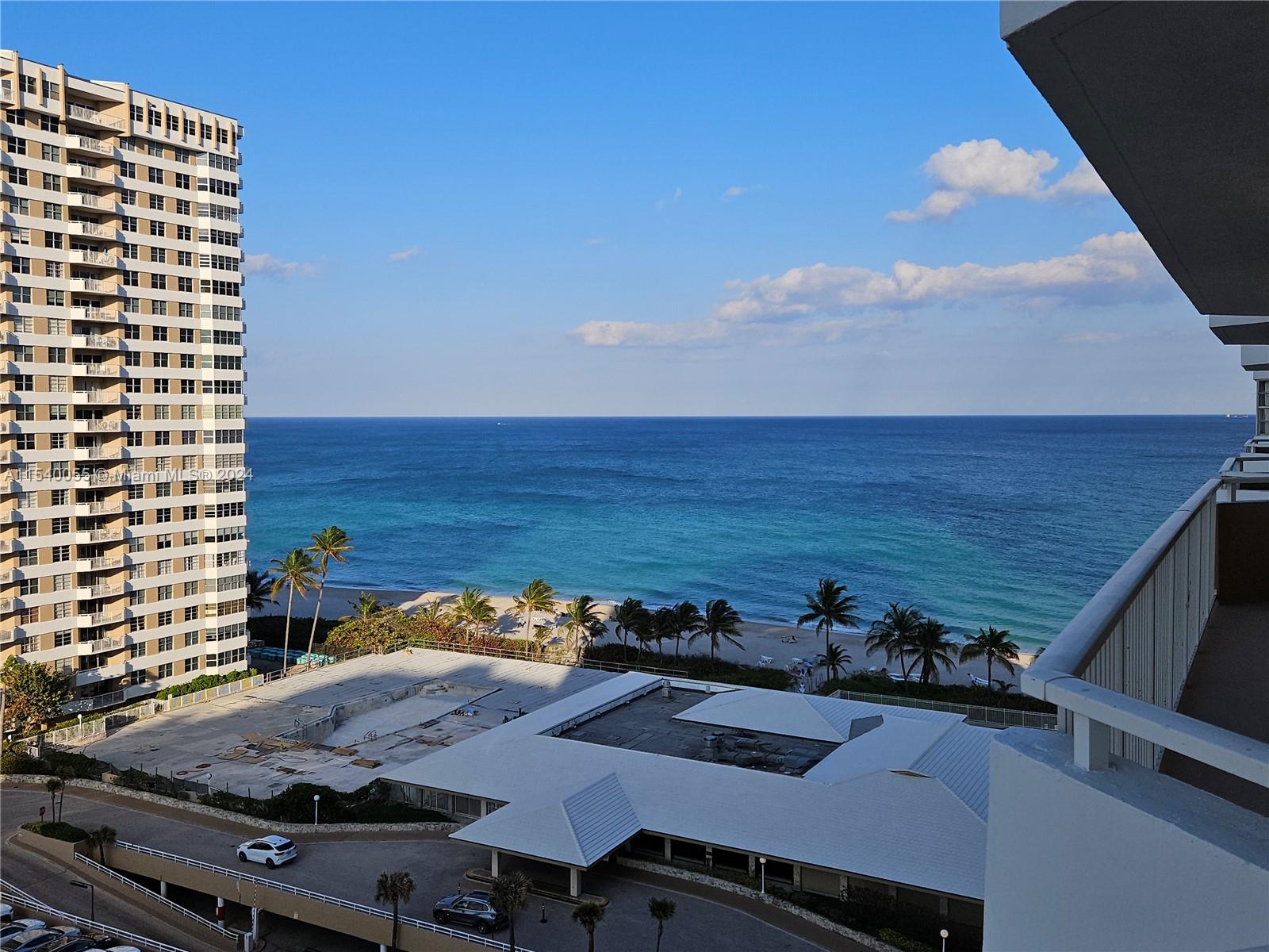 Hallandale Beach, Florida 33009, 2 Bedrooms Bedrooms, ,2 BathroomsBathrooms,Residential,For Sale,A11540055