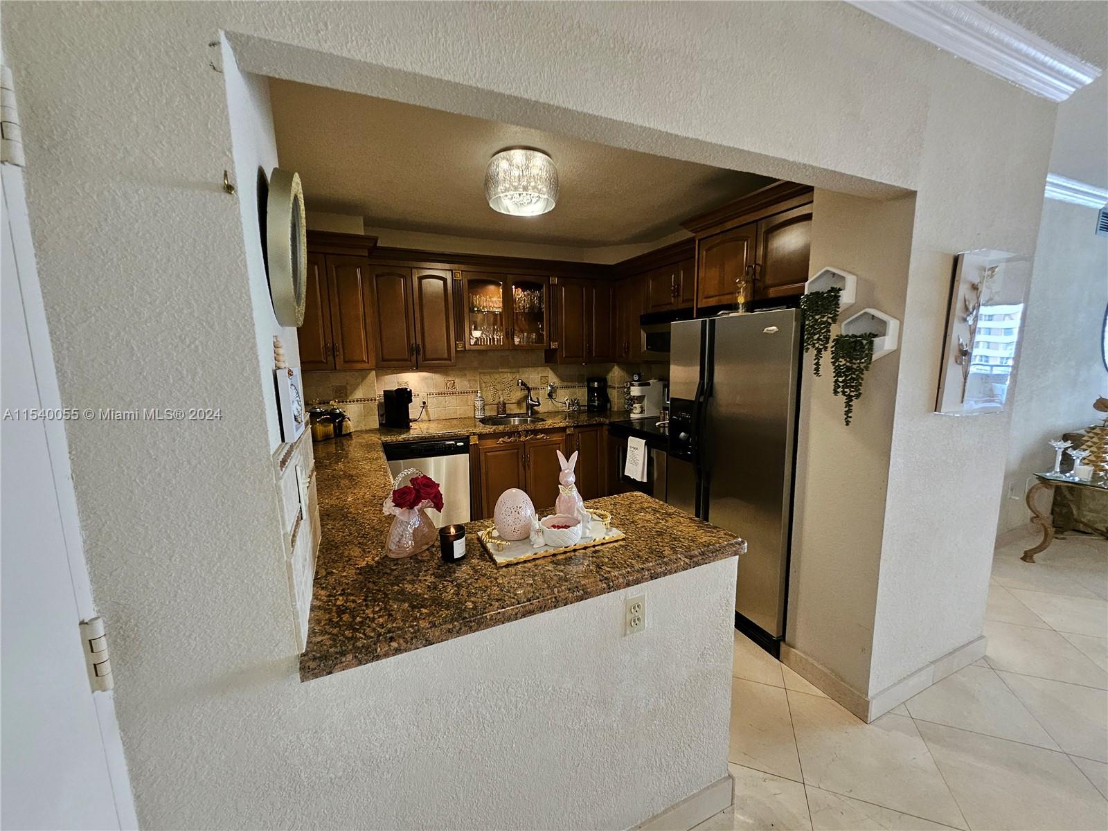 Hallandale Beach, Florida 33009, 2 Bedrooms Bedrooms, ,2 BathroomsBathrooms,Residential,For Sale,A11540055