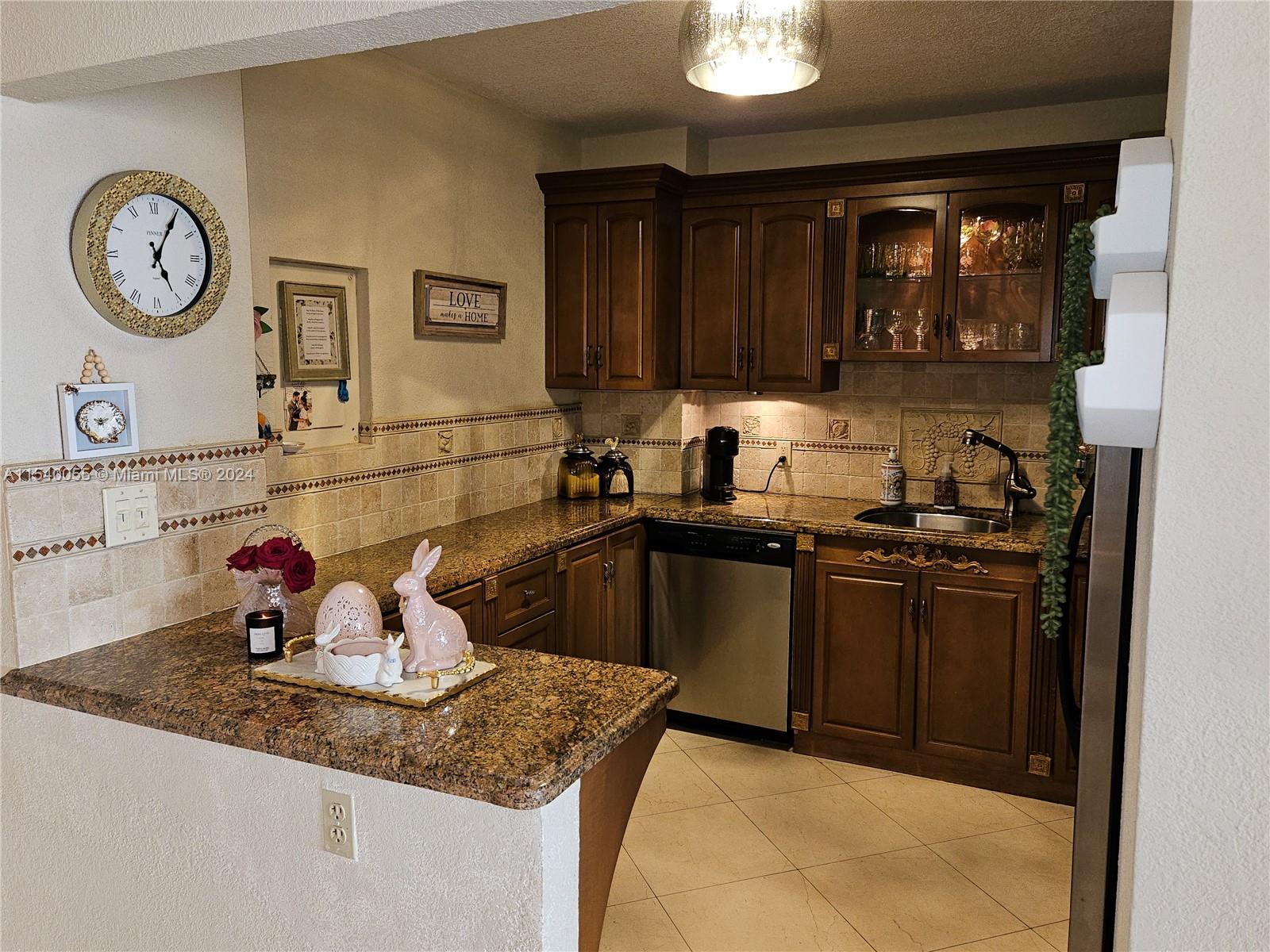 Hallandale Beach, Florida 33009, 2 Bedrooms Bedrooms, ,2 BathroomsBathrooms,Residential,For Sale,A11540055