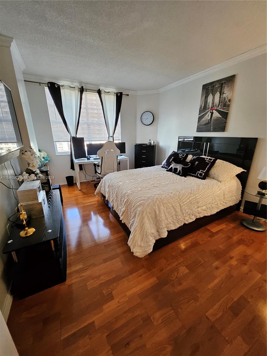 Hallandale Beach, Florida 33009, 2 Bedrooms Bedrooms, ,2 BathroomsBathrooms,Residential,For Sale,A11540055