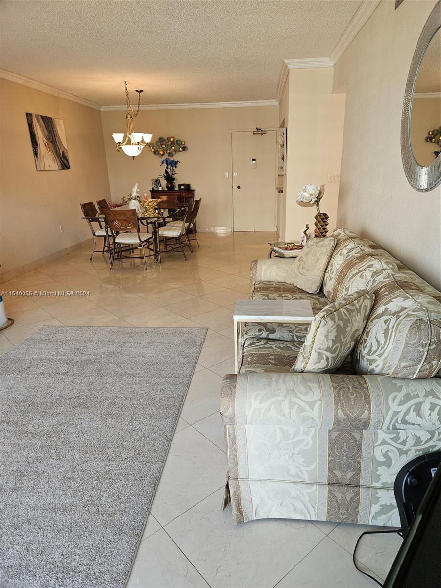 Hallandale Beach, Florida 33009, 2 Bedrooms Bedrooms, ,2 BathroomsBathrooms,Residential,For Sale,A11540055