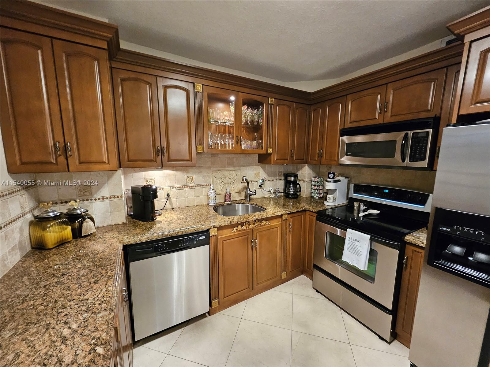 Hallandale Beach, Florida 33009, 2 Bedrooms Bedrooms, ,2 BathroomsBathrooms,Residential,For Sale,A11540055