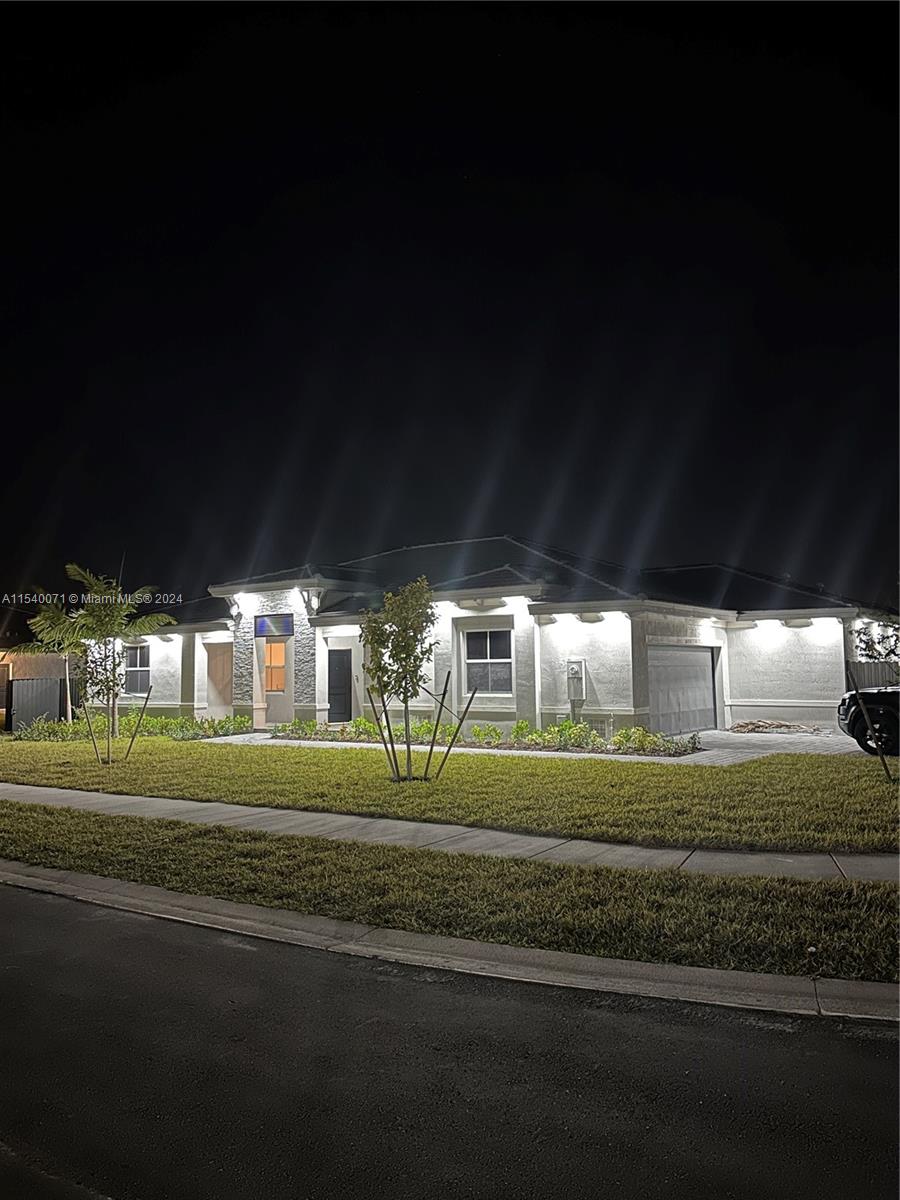 16931 SW 290th Ter C, Homestead, Florida 33030, ,1 BathroomBathrooms,Residentiallease,For Rent,16931 SW 290th Ter C,A11540071