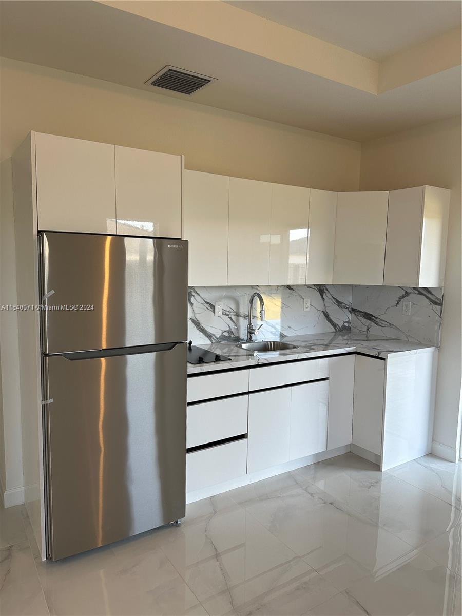 16931 SW 290th Ter C, Homestead, Florida 33030, ,1 BathroomBathrooms,Residentiallease,For Rent,16931 SW 290th Ter C,A11540071