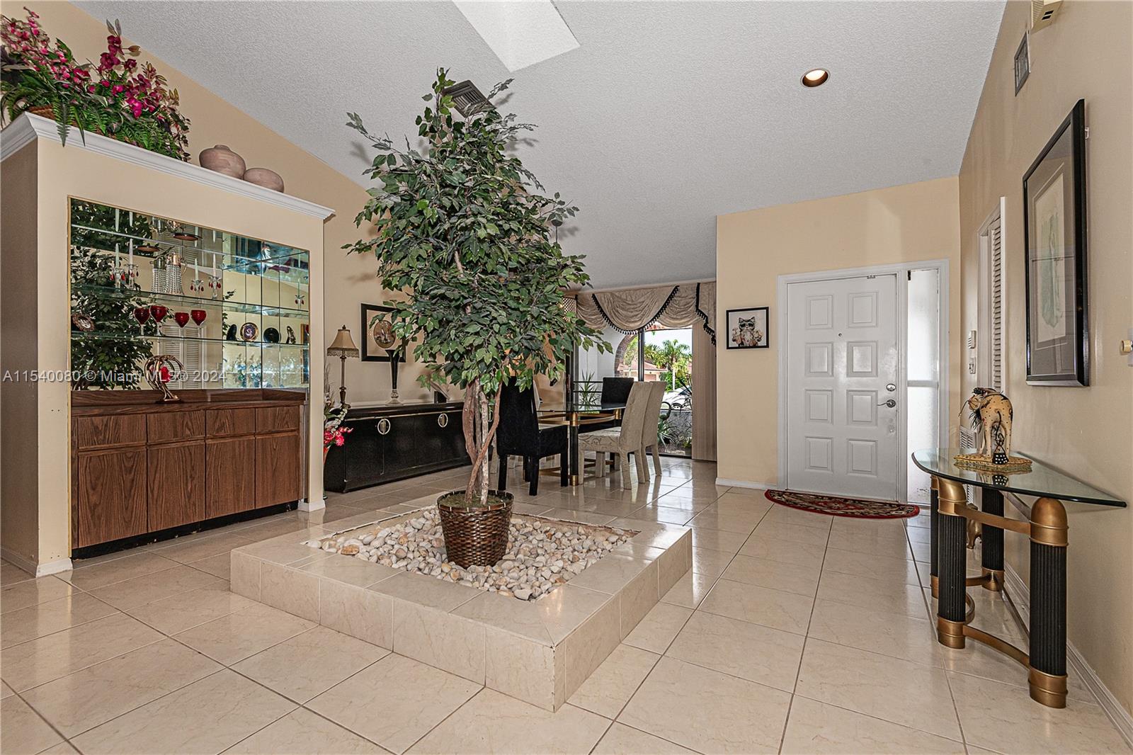 5030 Marina Cir, Boca Raton, FL, 33486 United States, 3 Bedrooms Bedrooms, ,2 BathroomsBathrooms,Residential,For Sale,Marina Cir,A11540080