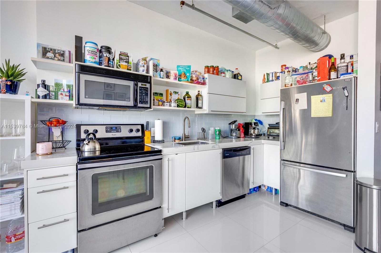 690 SW 1st Ct 2308, Miami, Florida 33130, 1 Bedroom Bedrooms, ,1 BathroomBathrooms,Residential,For Sale,690 SW 1st Ct 2308,A11539784