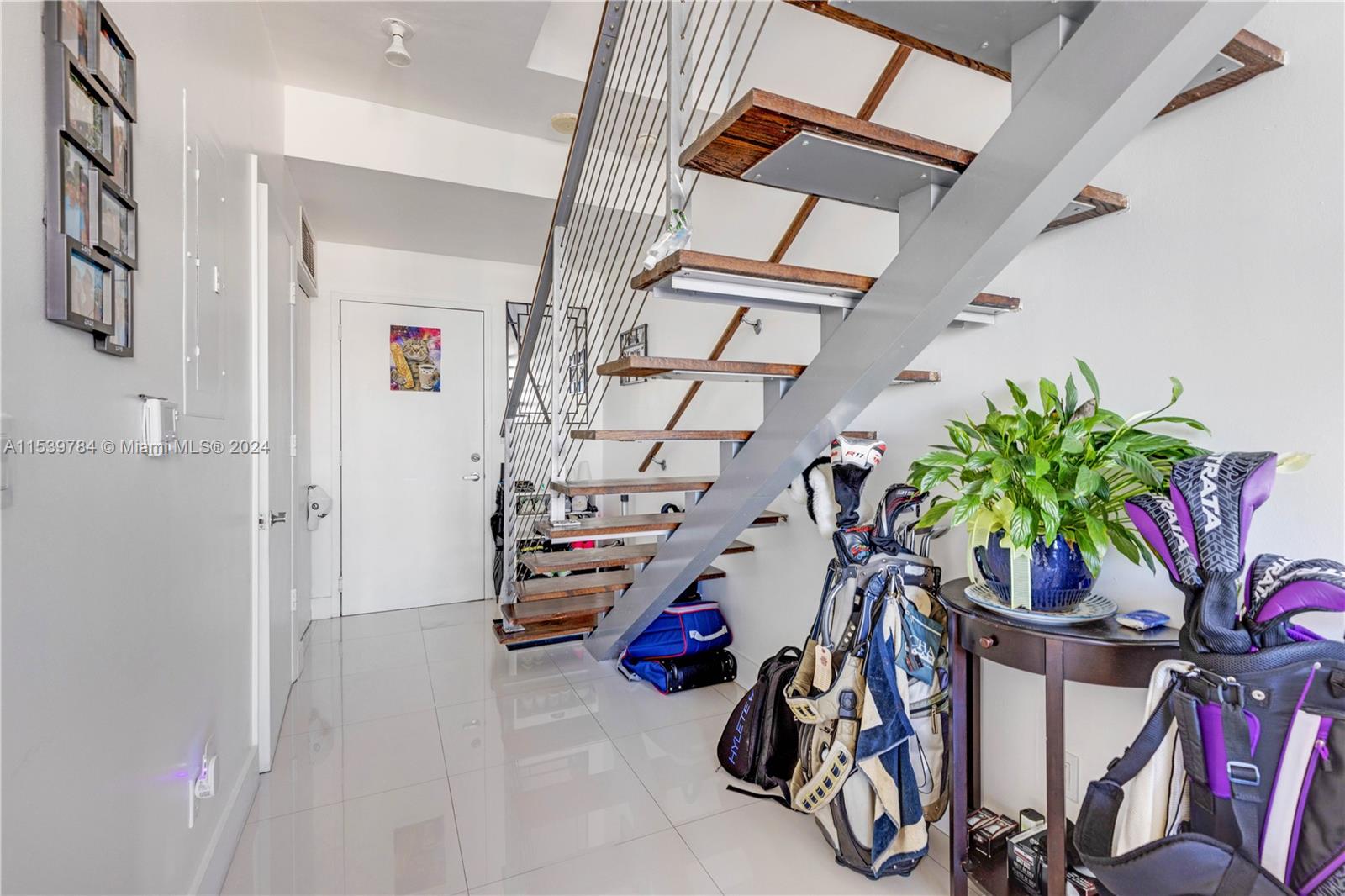 690 SW 1st Ct 2308, Miami, Florida 33130, 1 Bedroom Bedrooms, ,1 BathroomBathrooms,Residential,For Sale,690 SW 1st Ct 2308,A11539784