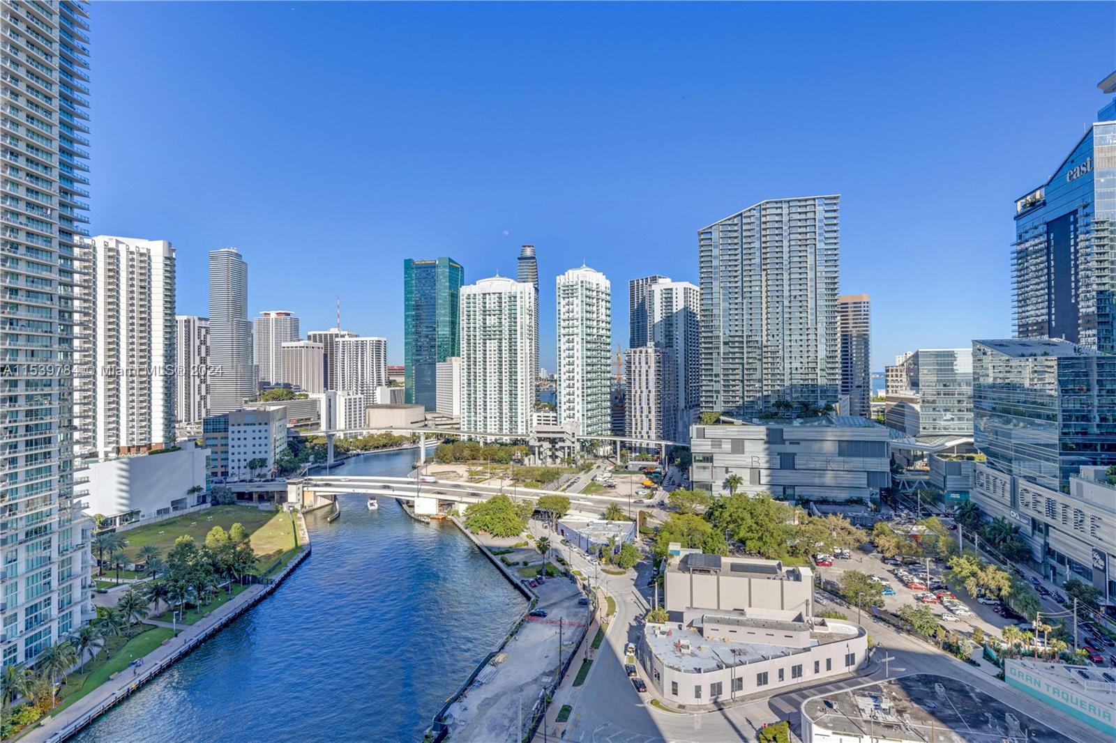 690 SW 1st Ct 2308, Miami, Florida 33130, 1 Bedroom Bedrooms, ,1 BathroomBathrooms,Residential,For Sale,690 SW 1st Ct 2308,A11539784