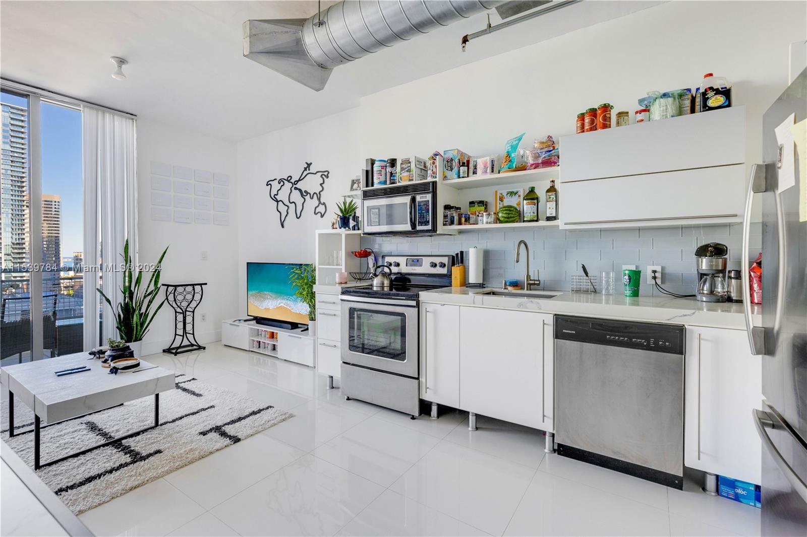 690 SW 1st Ct 2308, Miami, Florida 33130, 1 Bedroom Bedrooms, ,1 BathroomBathrooms,Residential,For Sale,690 SW 1st Ct 2308,A11539784
