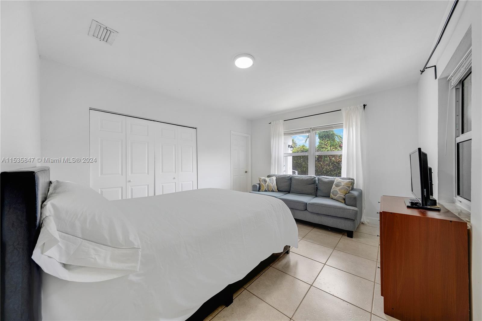 76 NE 49th St, Miami, Florida 33137, 4 Bedrooms Bedrooms, ,3 BathroomsBathrooms,Residential,For Sale,76 NE 49th St,A11535847