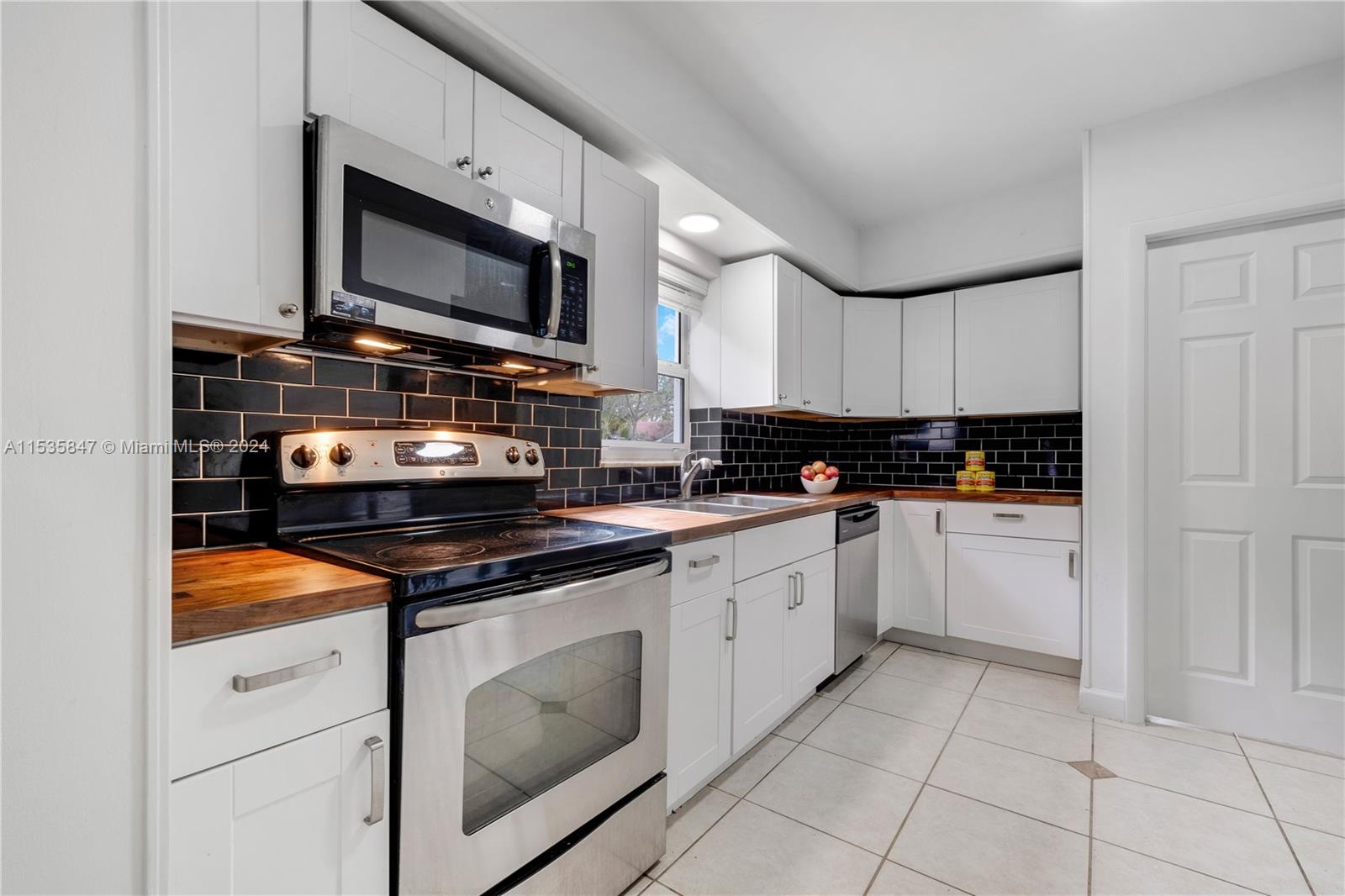 76 NE 49th St, Miami, Florida 33137, 4 Bedrooms Bedrooms, ,3 BathroomsBathrooms,Residential,For Sale,76 NE 49th St,A11535847